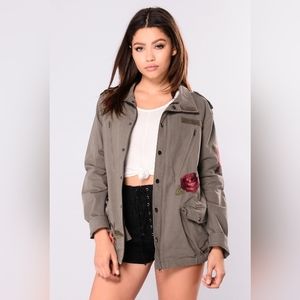 GUILD khaki green jacket with roses 🌹